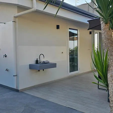 Imperial Apartmán Torrenova (Sicily)